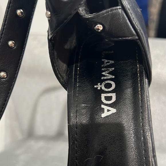 Lamoda Eternal Romance Platform Heels - Picture 3 of 6